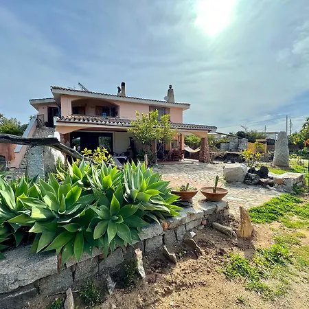 Colori Di Sardegna Apartment *